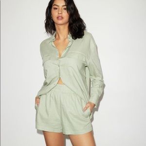 Dynamite desert sage linen 2 pc button up shorts set